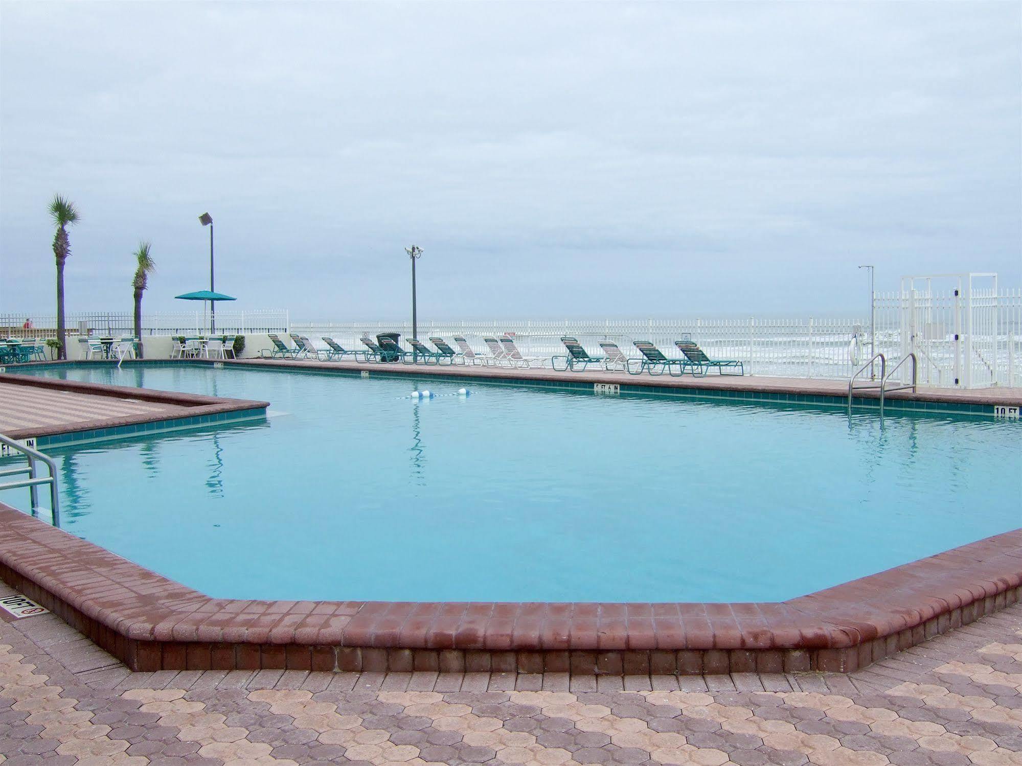 Harbour Beach Resort Studios! Дейтона-Бич Экстерьер фото